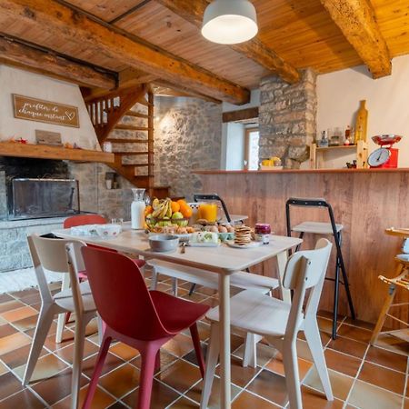 Maison De Village Au Coeur Des Remparts Sainte-Eulalie-de-Cernon المظهر الخارجي الصورة