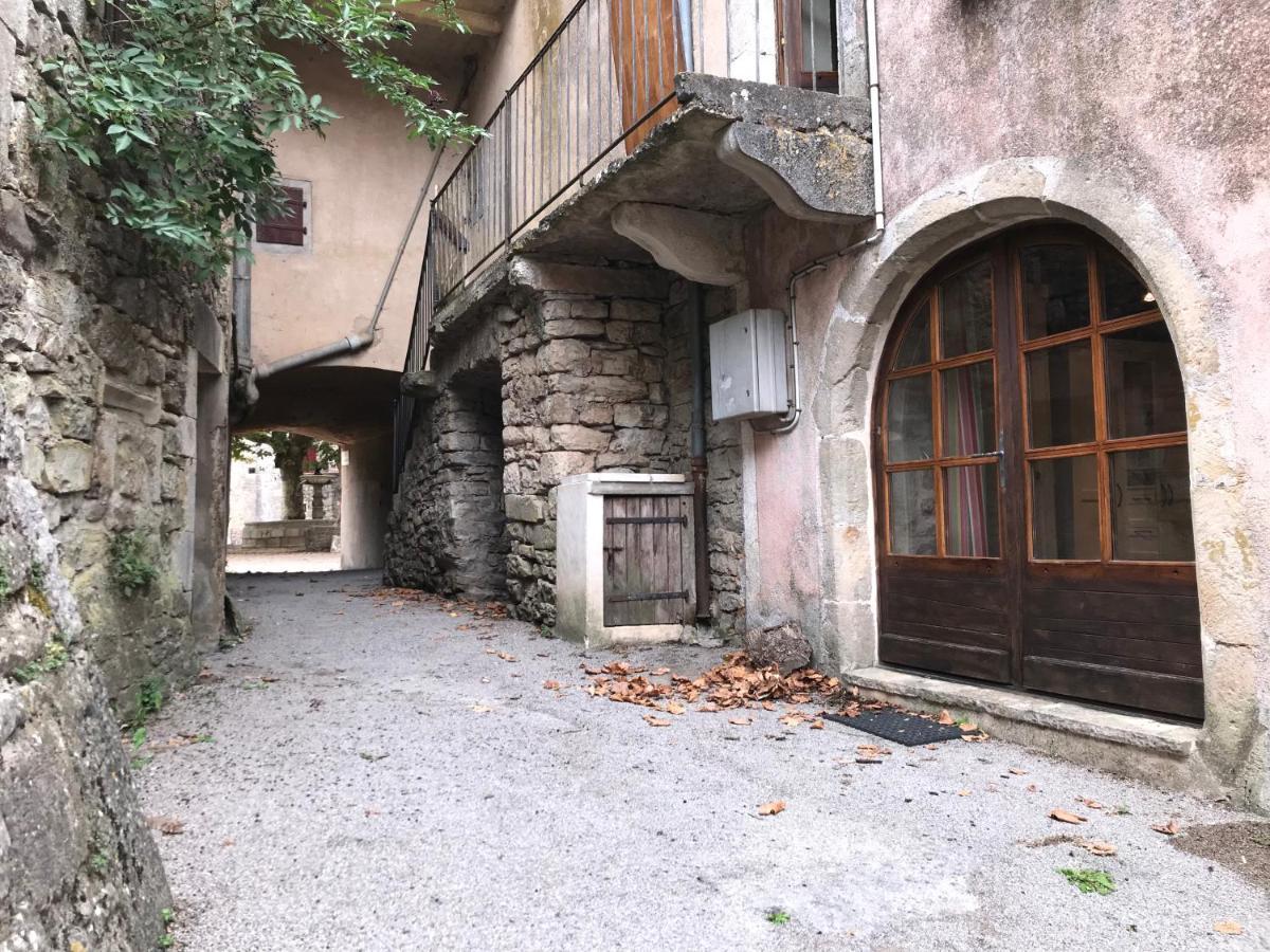 Maison De Village Au Coeur Des Remparts Sainte-Eulalie-de-Cernon المظهر الخارجي الصورة