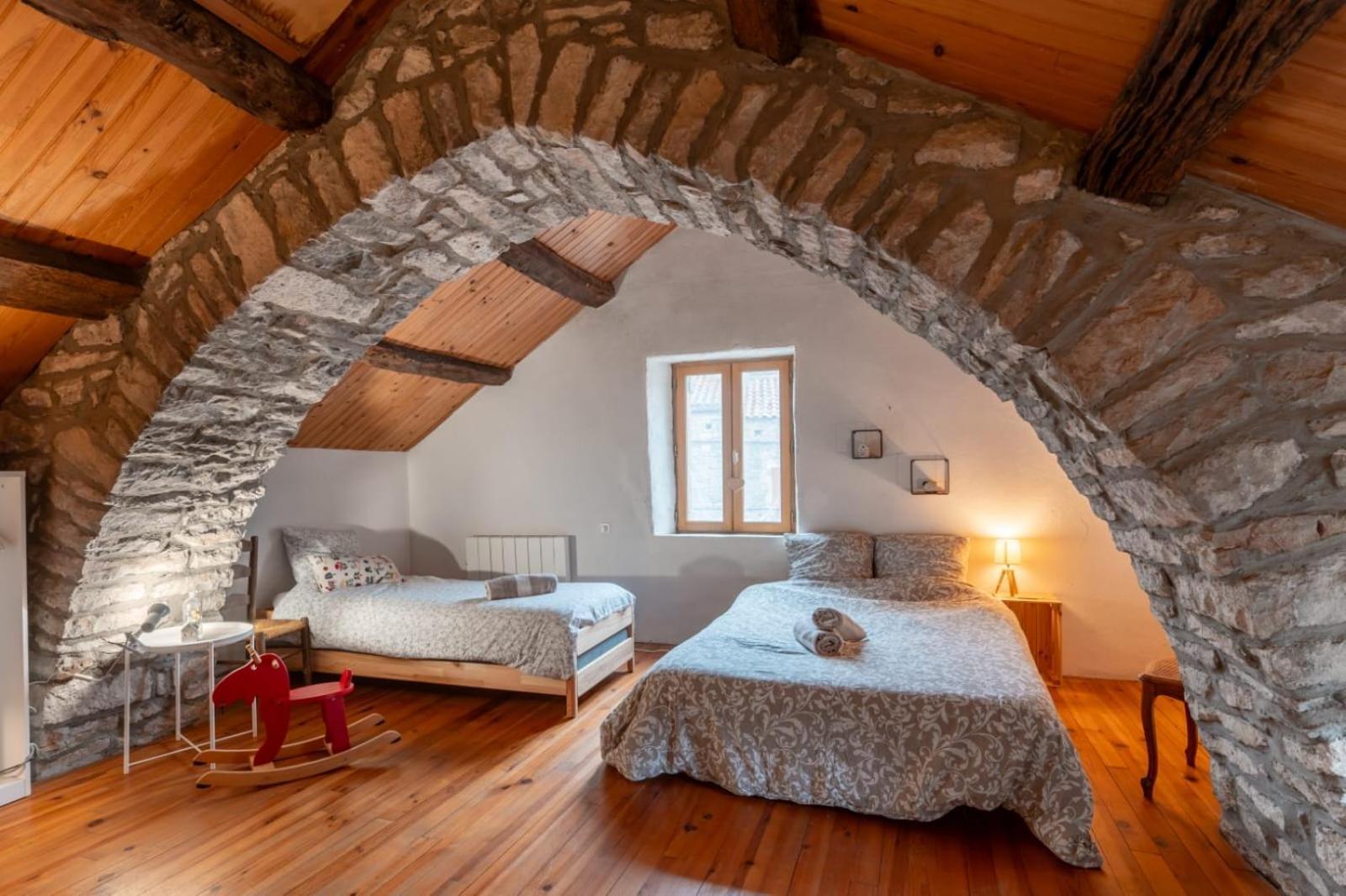 Maison De Village Au Coeur Des Remparts Sainte-Eulalie-de-Cernon المظهر الخارجي الصورة